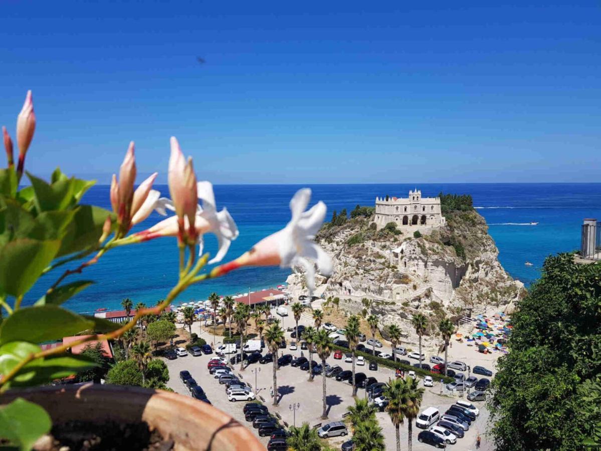 Olympus Room Tropea Exterior photo